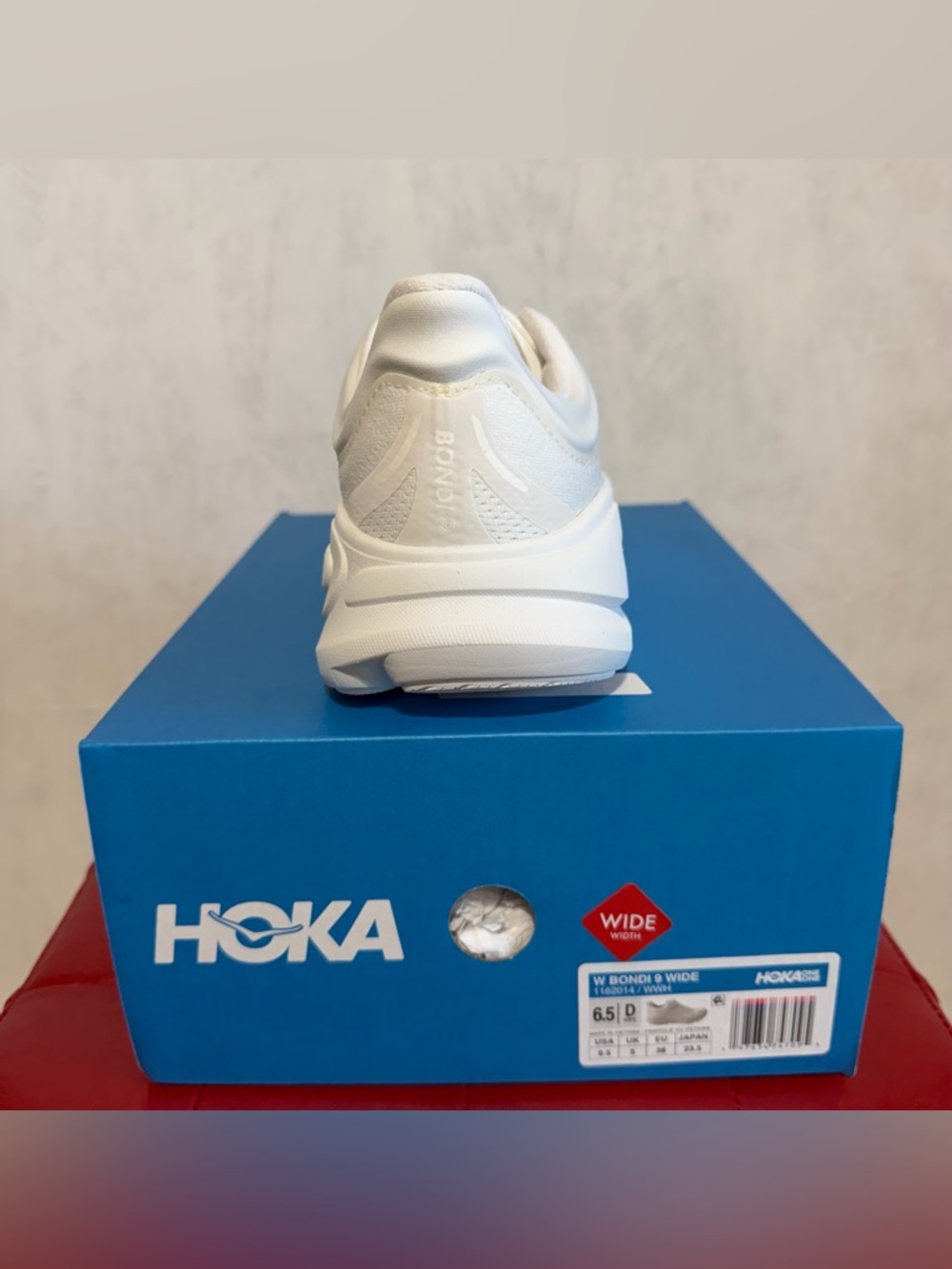 HOKA Women's Bondi 9 Wide Width White 1162014/ WWH, NEW WITH BOX,Sizes 6.5 & 8.5 - Picture 6 of 13